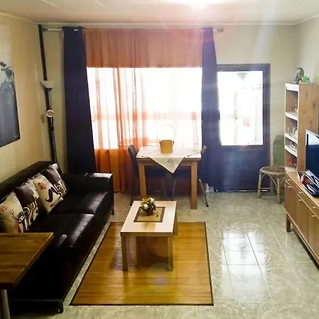 Apartament Modernes Mit Bergblick Und Grossen Pool