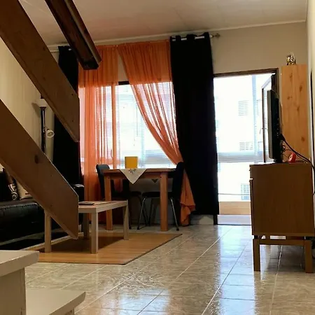 شقة Modernes Mit Bergblick Und Grossen Pool *